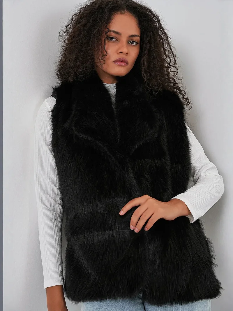 بيغ دارت BDART Faux Fur Shawl Collar Vest